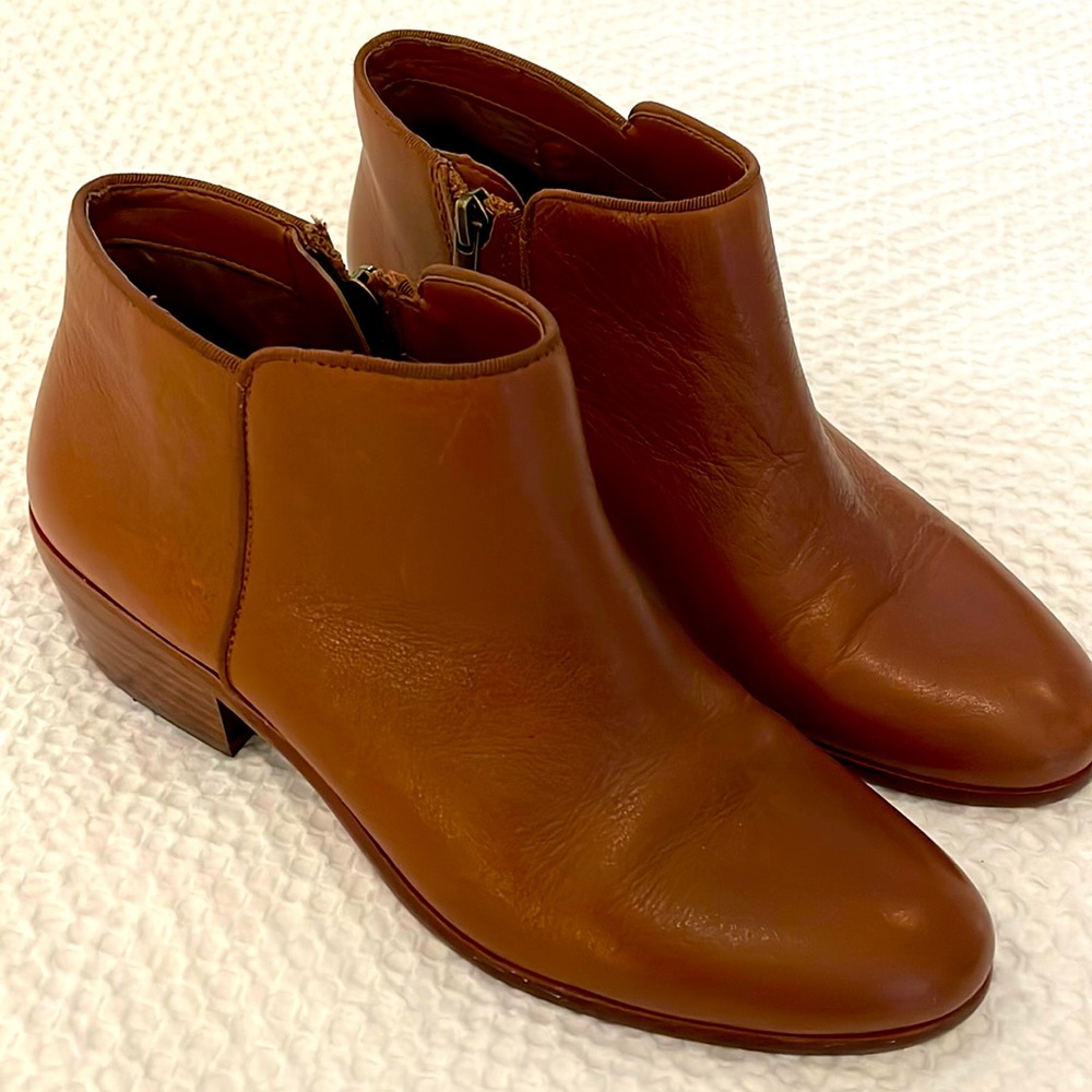 Sam Edelman brown leather petty ankle bootie; size 7